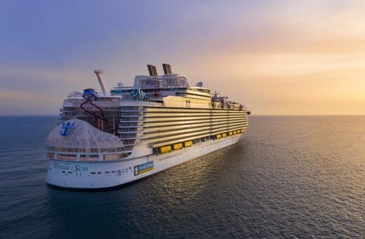 Επιβάτης κρουαζιερόπλοιου με χρέος 16.000 δολαρίων από τζόγο πήδηξε στη θάλασσα της Καραϊβικής