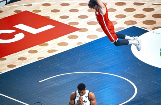 Eurobasket 2025: «Χωρίς οίκτο» και με τον Γιάννη Αντετοκούνμπο να προσεύχεται η προκλητική ανάρτηση των Τούρκων