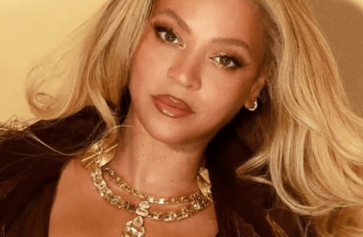 Η Beyoncé με κολιέ 3.000 ετών – Η λαμπερή εμφάνιση που έκλεψε τις εντυπώσεις