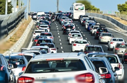 700.000 οχήματα χωρίς ΚΤΕΟ: Σοβαρό πρόβλημα ασφάλειας στους ελληνικούς δρόμους