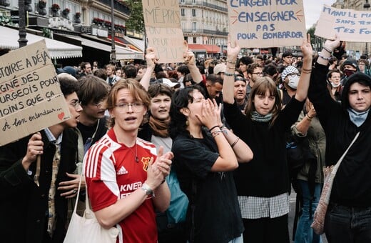 Περισσότεροι από 1 εκατ. διαδηλωτές στους δρόμους της Γαλλίας – Επεισόδια με την αστυνομία και συλλήψεις