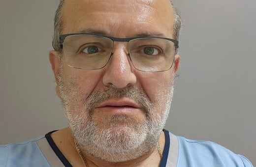 Γιατρός από την Αμαλιάδα έπεσε θύμα κλοπής στο μετρό και αναγκάστηκε να ζητιανέψει - Μάζεψε 23 ευρώ