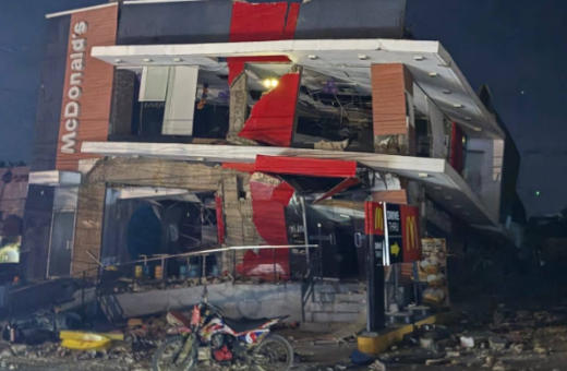 Σεισμός 6,9R στις Φιλιππίνες: Πέντε νεκροί και μεγάλες ζημιές στο Cebu 