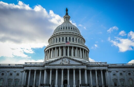 Shutdown: Επισήμως σε αναστολή λειτουργίας η κυβέρνηση των ΗΠΑ - Το πιθανό κόστος, η προϊστορία και οι αλληλοκατηγορίες