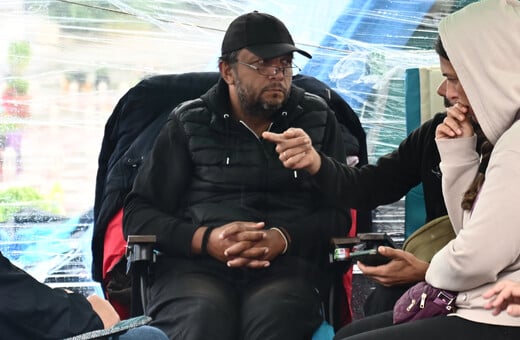 Πάνος Ρούτσι: «Έχω δικαίωμα να μάθω από τι πέθανε το παιδί μου» - Συνεχίζει την απεργία πείνας για 18η ημέρα 