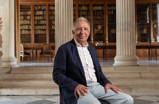 Θανάσης Φωκάς: «Μπορείς να απελευθερωθείς από την πίεση των social media και να στραφείς στον εαυτό σου;»