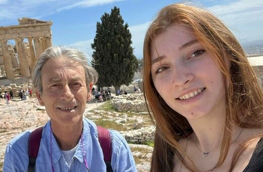 Αίας Μανθόπουλος: «Πάγωσα όταν διαγνώστηκα με σκλήρυνση κατά πλάκας» εξομολογείται η κόρη του