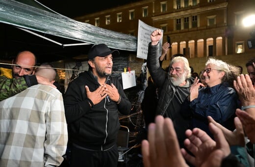 «Ο αγώνας συνεχίζεται»: Ο Πάνος Ρούτσι τερμάτισε την απεργία πείνας και κάλεσε σε συγκέντρωση στο Σύνταγμα