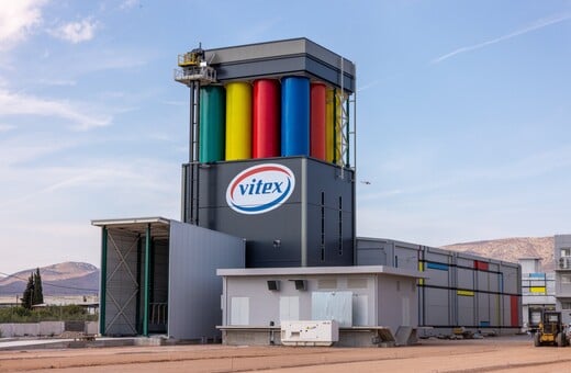 Ο Χρωμόπυργος της Vitex: Σύγχρονη παραγωγή κονιαμάτων με λίγη μαγεία