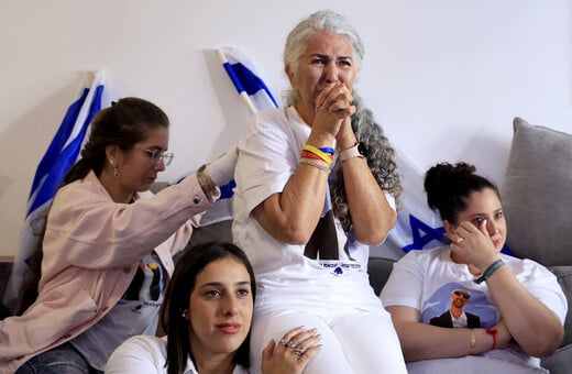 Γιατί δεν πανηγυρίζετε αχάριστοι; 