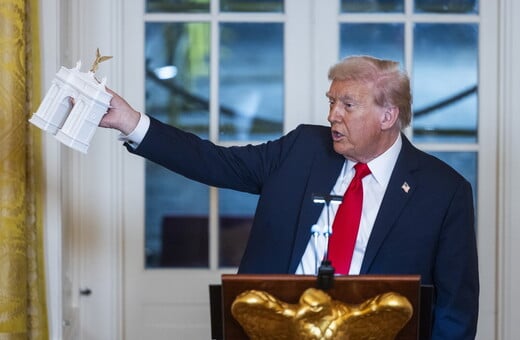 Ο Τραμπ ετοιμάζει «Arc de Trump» στην Ουάσιγκτον