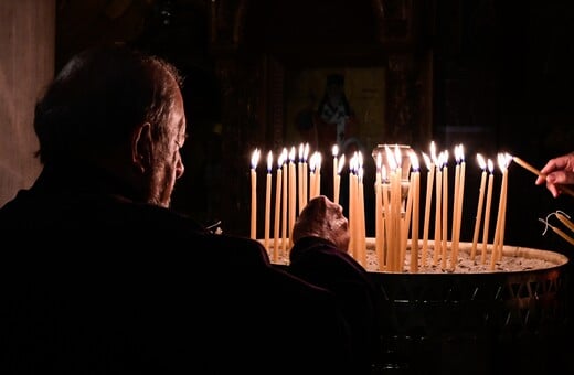 ΕΚΚΛΗΣΙΑ ΘΕΙΑ ΛΕΙΤΟΥΡΓΙΑ