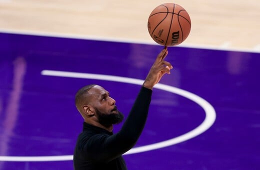ΛΕΜΠΡΟΝ ΤΖΕΙΜΕ NBA ΣΤΟΙΧΗΜΑ