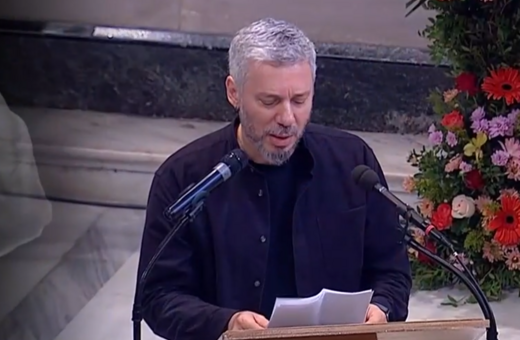 «Θα ήμασταν άλλοι χωρίς εσένα» - Ο Αλκίνοος Ιωαννίδης στον επικήδειο για τον «δάσκαλό» του, Διονύση Σαββόπουλο