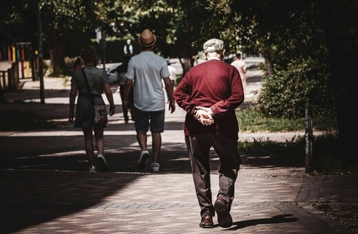 Συνταξιούχοι: Ποιοι θα λάβουν επίδομα 250 ευρώ τον Νοέμβριο
