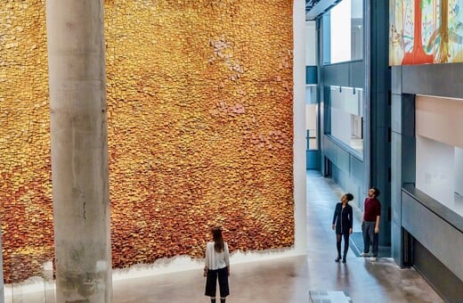 Fondation Cartier: Νέα στέγη, νέα τολμηρή έκθεση