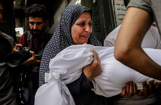 Γάζα: 104 νεκροί από τις φονικές ισραηλινές επιδρομές - Δεν τίθεται κίνδυνος για την εκεχειρία λέει ο Τραμπ