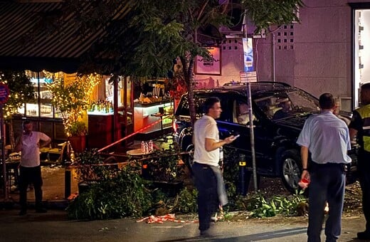 ΚΟΛΩΝΑΚΙ ΤΡΟΧΑΙΟ ΑΥΤΟΚΙΝΗΤΟ