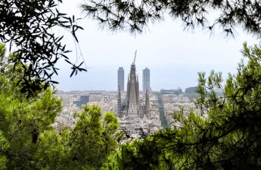 Η Σαγράδα Φαμίλια έγινε η ψηλότερη εκκλησία του κόσμου