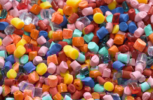 Μικροπλαστικά: «Μέχρι και μια ολόκληρη πιστωτική κάρτα καταπίνουμε κάθε εβδομάδα»