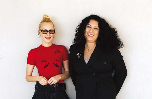 102΄ με την Tάμτα και την Ανίτα Ρατσβελισβίλι