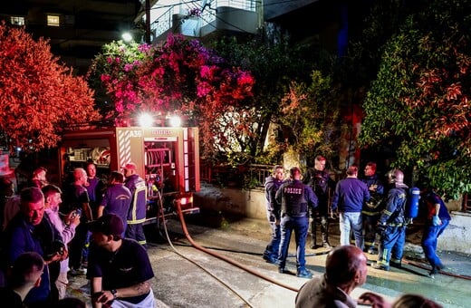 Ηράκλειο Κρήτης: Οι Αρχές ερευνούν διπλή ανθρωποκτονία - Ο 55χρονος φέρεται να έβαλε τη φωτιά