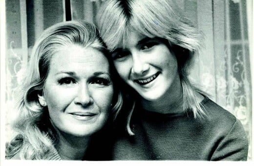 Μαμά και κόρη στην οθόνη και στη ζωή: Ανατομία μιας ιδιαίτερης σχέσης 