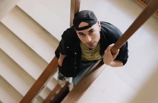 Ιώκο Ιωάννης Κοτίδης: «Μοιράσου το τραύμα, αλλιώς δεν θα φύγει»