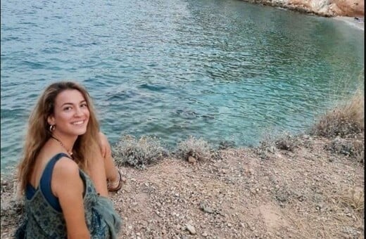 Γυναικοκτονία στη Φολέγανδρο: Ο δράστης ζητά ελαφρυντικά – «Δεν έχει ζητήσει ούτε ένα συγγνώμη» λέει η μητέρα της Γαρυφαλλιάς