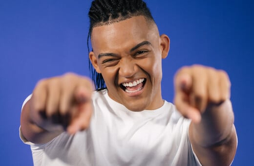 Εμμανουήλ Καραλής: Πολλοί είναι δίπλα σου στα μετάλλια, στο χειροκρότημα και στη λάμψη, αλλά μετά οι προβολείς σβήνουν