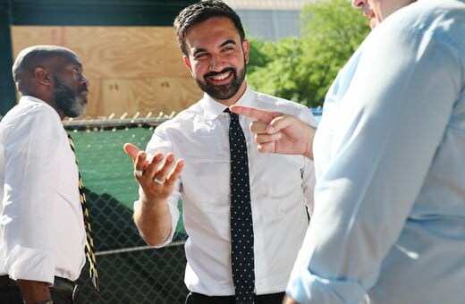 Γιατί η νίκη του Ζοχράν Μαμντάνι έχει σημασία πέρα από τη Νέα Υόρκη