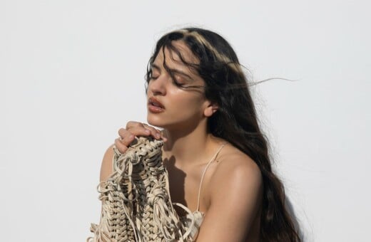 H Rosalia «έπαθε» Björk