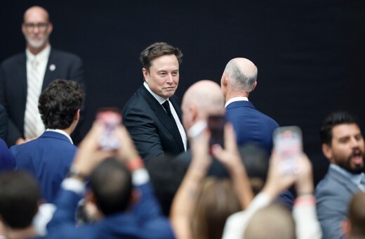 ΕΛΟΝ ΜΑΣΚ 1 ΤΡΙΣ ΔΟΛΑΡΙΑ TESLA