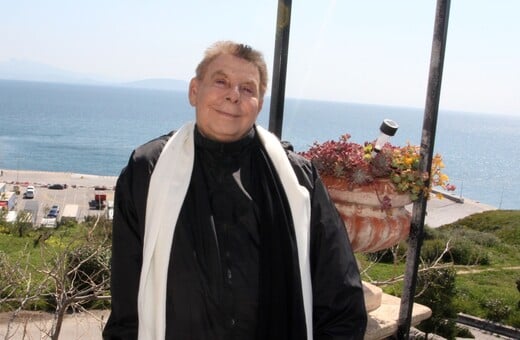 ΓΙΑΝΝΗΣ ΓΑΛΑΤΗΣ ΠΟΛΥΚΑΤΟΙΚΙΑ