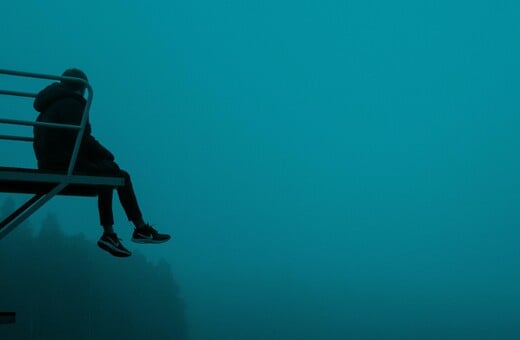 Γιατί «πέφτει» η διάθεσή μας τον χειμώνα – Τι είναι το SAD και πώς αντιμετωπίζεται