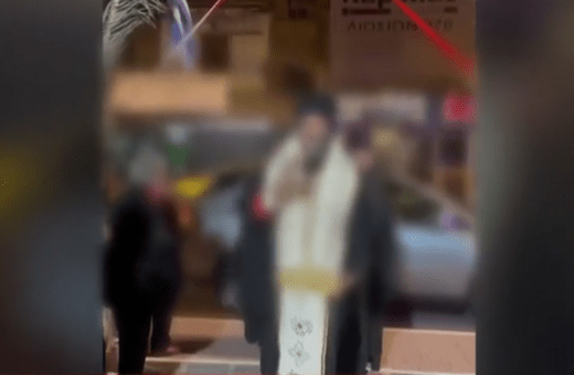 Η ΕΛΑΣ απαντά για τη μεταφορά του Αγίου Φωτός συνοδεία περιπολικού και παρουσία του ρασοφόρου YouTuber