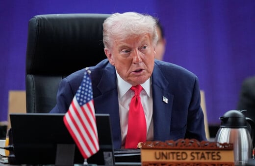 Ντόναλντ Τραμπ: Ανακαλεί δασμούς σε καφέ, κακάο και δεκάδες άλλα τρόφιμα