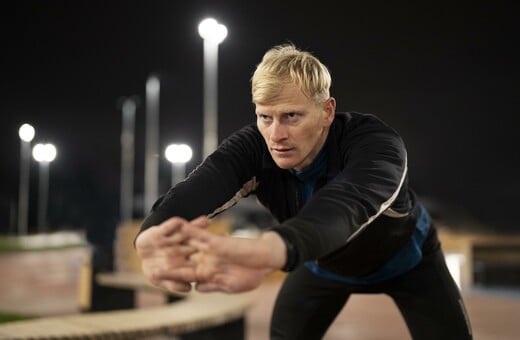 Μπορεί η βραδινή άσκηση να χαλάσει τον ύπνο; Τι δείχνουν οι νέες έρευνες