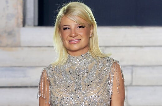 Η Φαίη Σκορδά περπάτησε στην Εβδομάδας Μόδας