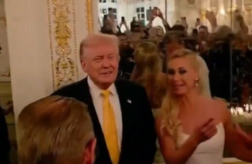 Ο Τραμπ πήγε ακάλεστος σε γάμο και άρχισε να μιλά για τον Παράδεισο 