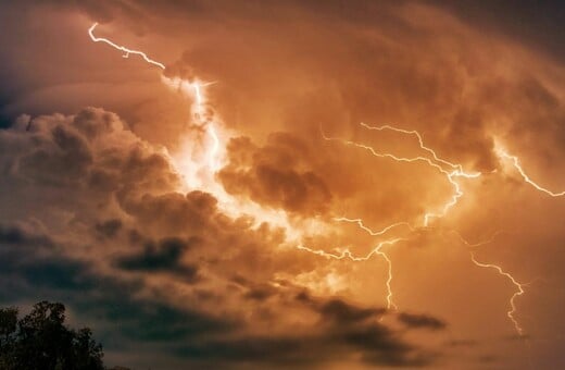 Καιρός: Από απόψε ισχυρές καταιγίδες και βροχές με διάρκεια - Ανησυχίες για πλημμυρικά φαινόμενα