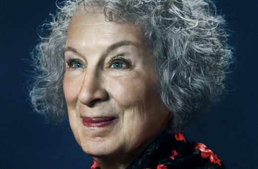 Μάργκαρετ Άτγουντ: «Δεν νομίζω να με αγαπούσε ο Πλάτωνας»