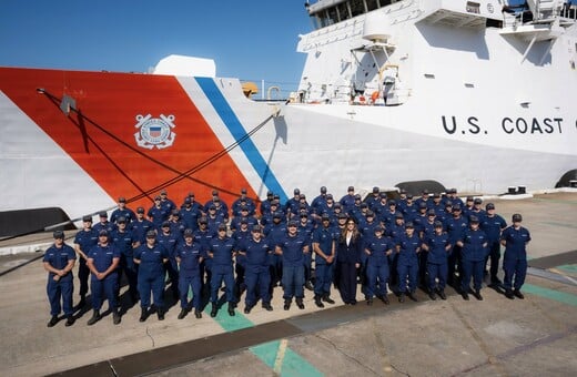 Η ακτοφυλακή των ΗΠΑ ανακοίνωσε πως δεν θα θεωρεί πλέον τη σβάστικα «σύμβολο μίσους», αλλά λίγο μετά άλλαξε γνώμη