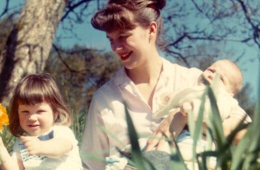 Αναζητώντας το νόημα στο απονενοημένο διάβημα της Σίλβια Πλαθ 