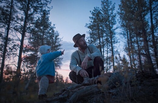 Το “Train Dreams” του Netflix είναι ένα κομψοτέχνημα και μία από τις ταινίες της χρονιάς 