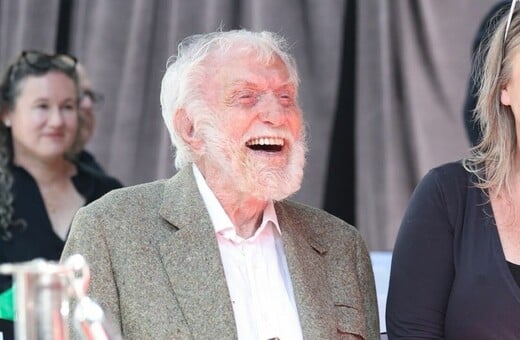 Ντικ Βαν Ντάικ: Το μυστικό της μακροζωίας είναι να αποφεύγεις δύο συνηθισμένα πράγματα