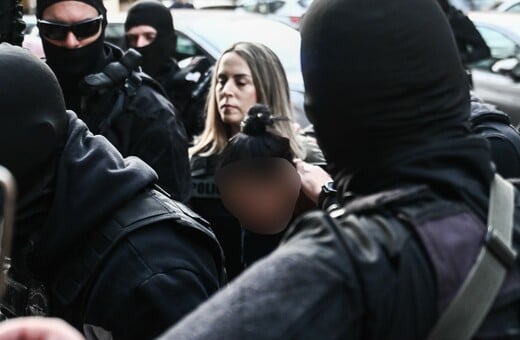 Δολοφονία στη Σαλαμίνα: «Δεν ήθελα να τη σκοτώσω» - Στον εισαγγελέα σήμερα η 46χρονη