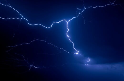 Σε πλήρη εξέλιξη το σφοδρό κύμα κακοκαιρίας Adel - Πού συνεχίζονται σήμερα και αύριο τα επικίνδυνα φαινόμενα