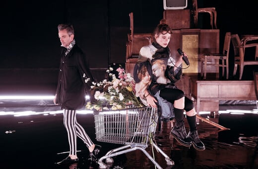 17 παραστάσεις που παίζουν δευτερότριτα