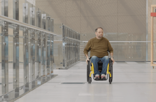 Παγκόσμια Ημέρα Αναπηρίας: Όταν η τεχνολογία γίνεται σύμμαχος της καθημερινής αυτονομίας